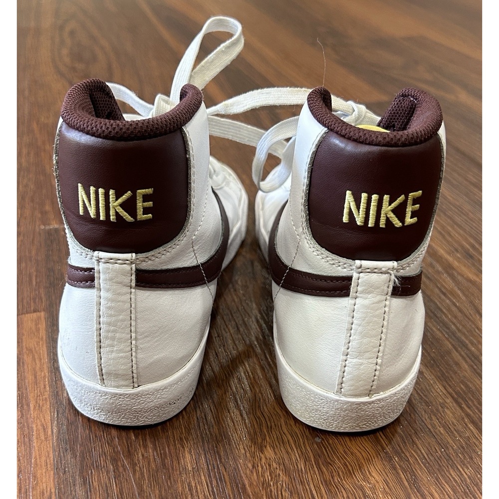 Nike Blazer Mid 77 White Team Red Vintage Sneakers Unisex Kids 4Y DA4086-119 - Picture 11 of 15
